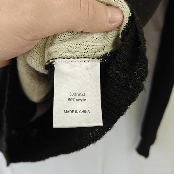 METALLICA Ugly Christmas Sweater Skull Wool Blend Black Size Small Men's - Picture 6 of 6